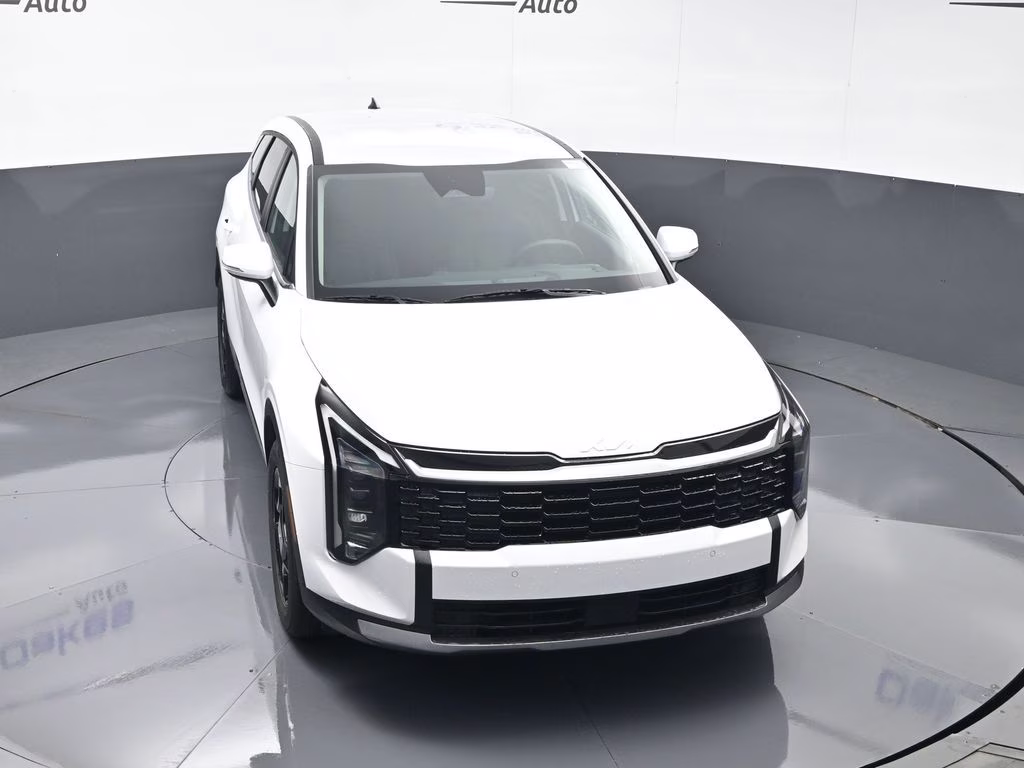 2026 Glacial White Pearl Kia Sportage EX FWD SUV