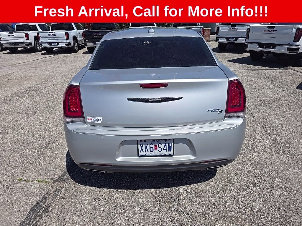 2019 Silver Mist Clearcoat Chrysler 300 S RWD Sedan