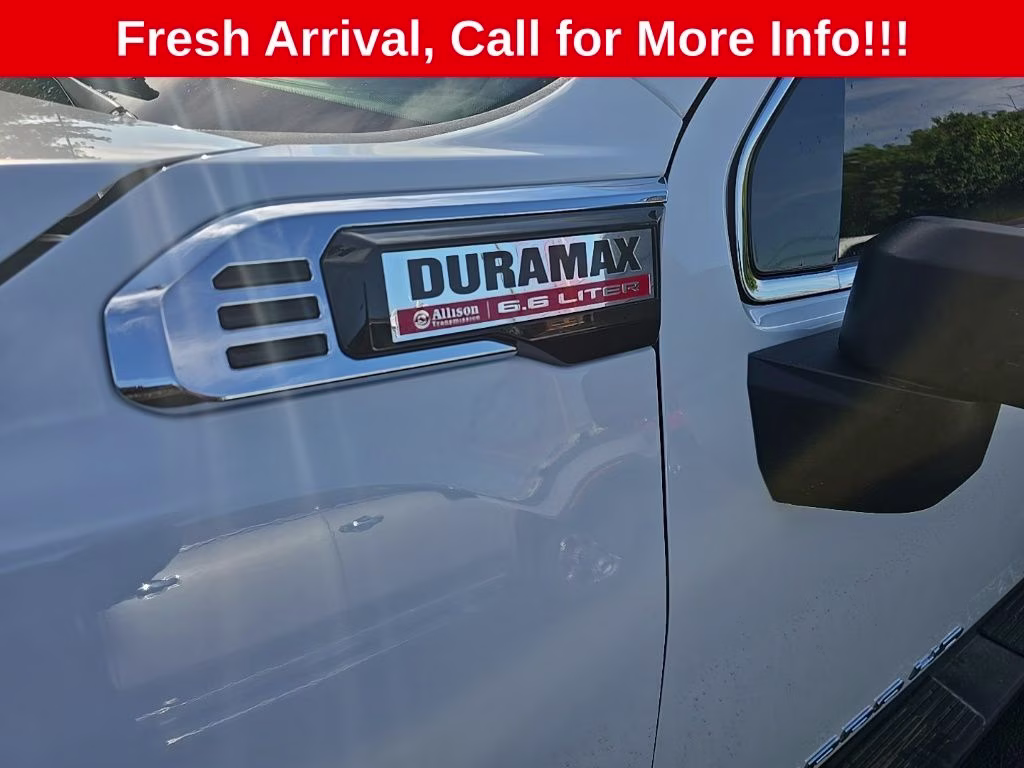 2025 Summit White GMC Sierra 2500HD SLT 4X4 Truck