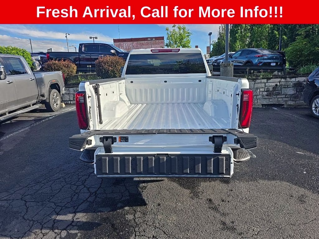2025 Summit White GMC Sierra 2500HD SLT 4X4 Truck