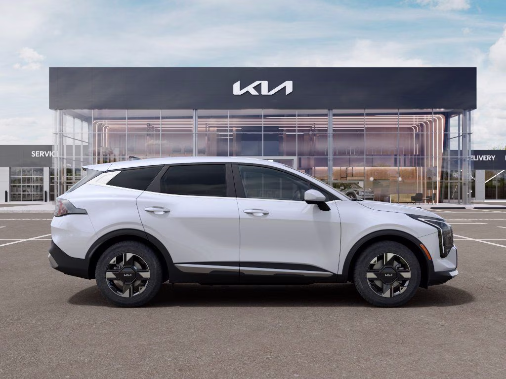 2026 Glacial White Pearl Kia Sportage LX FWD SUV