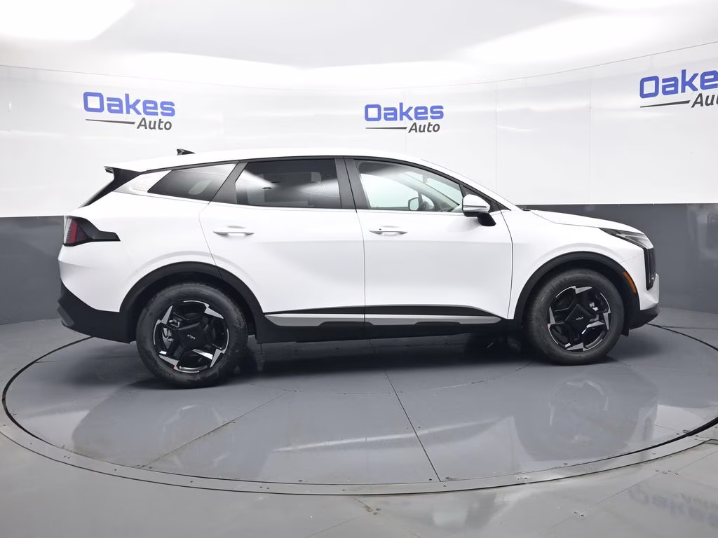 2026 Glacial White Pearl Kia Sportage EX FWD SUV