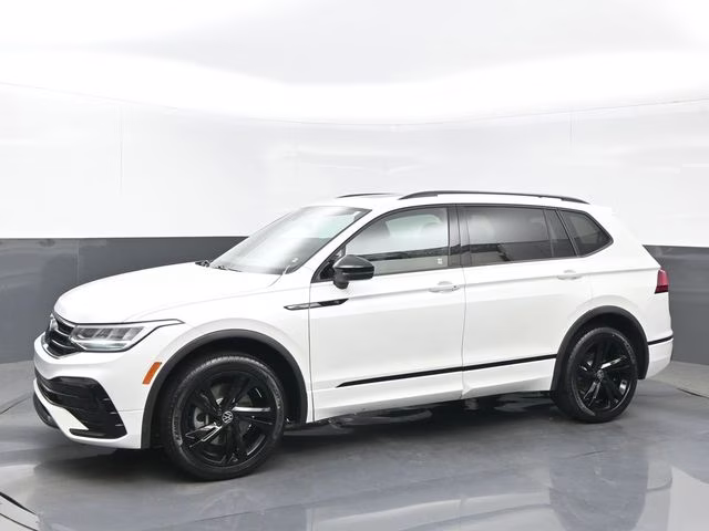 2023 White Volkswagen Tiguan 2.0T SE R-Line Black FWD SUV