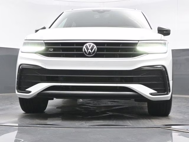 2023 White Volkswagen Tiguan 2.0T SE R-Line Black FWD SUV