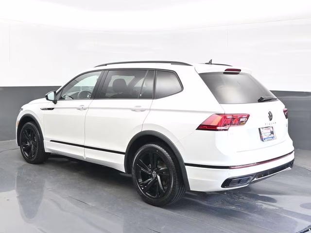 2023 White Volkswagen Tiguan 2.0T SE R-Line Black FWD SUV