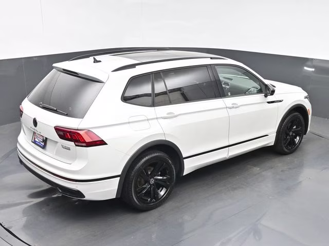 2023 White Volkswagen Tiguan 2.0T SE R-Line Black FWD SUV