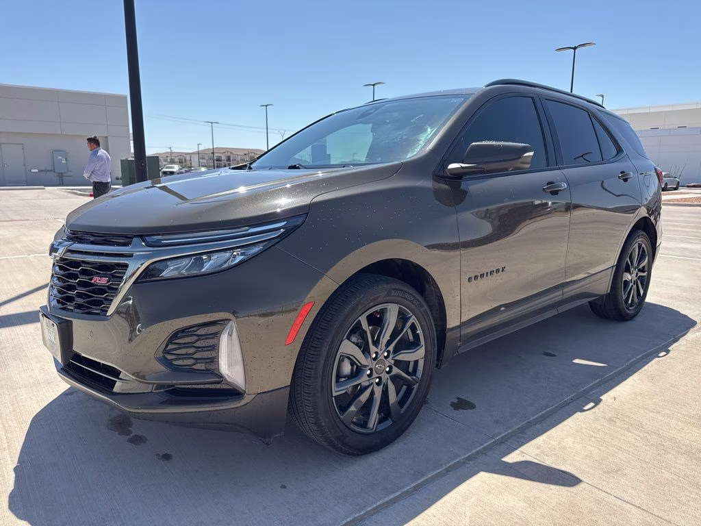 2023 Chevrolet Equinox RS 1.5T's photo