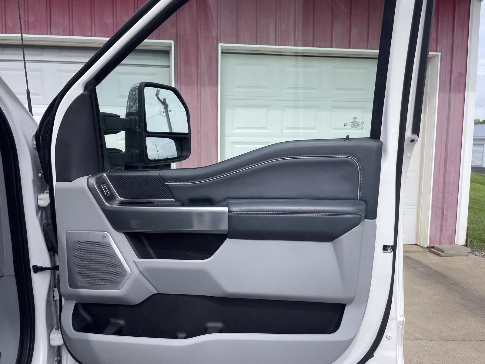 2024 Star White Metallic Tri-Coat Ford Super Duty F-350 SRW Limited 4X4 Truck