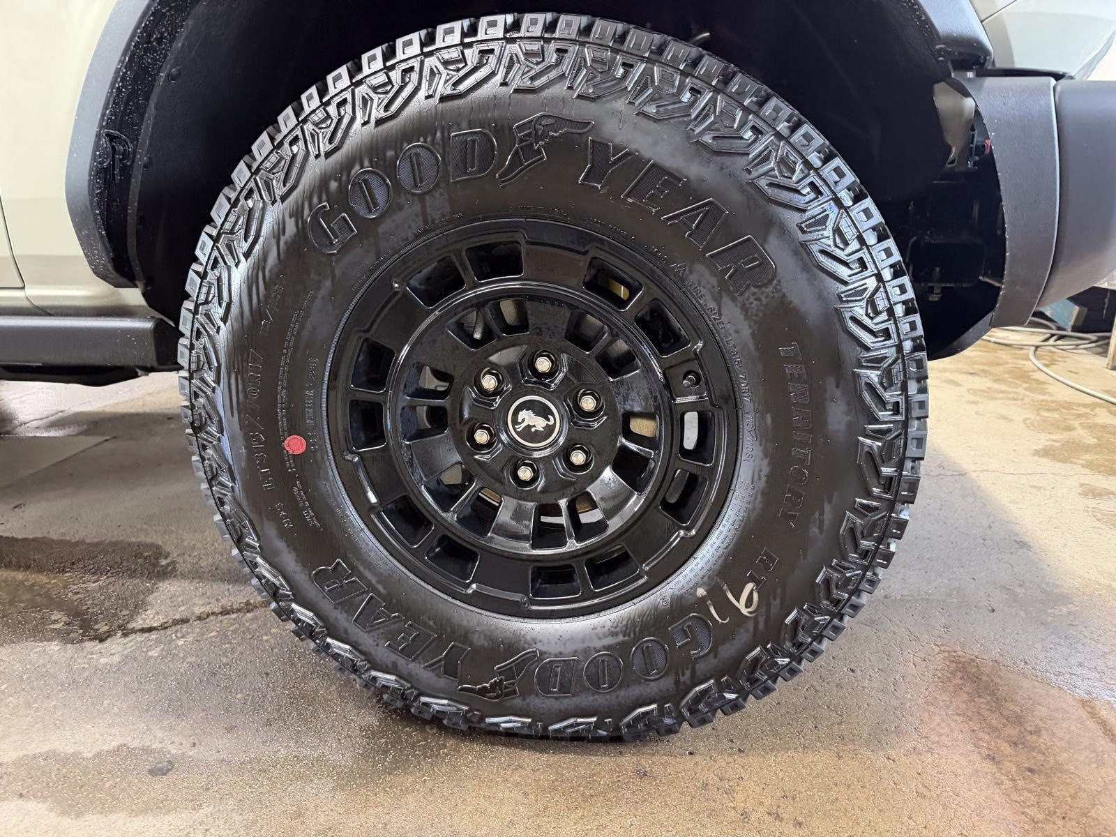 2026 Desert Sand Ford Bronco Badlands 4X4 SUV