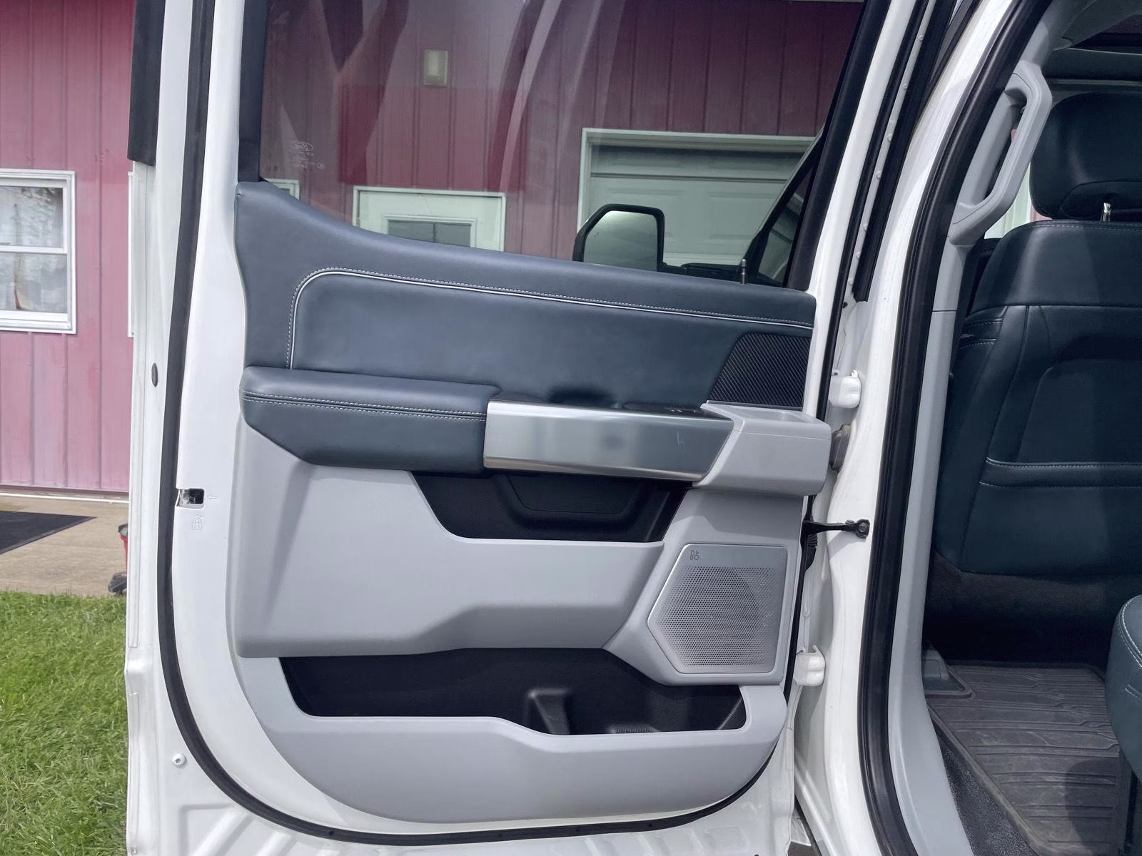 2024 Star White Metallic Tri-Coat Ford Super Duty F-350 SRW Limited 4X4 Truck