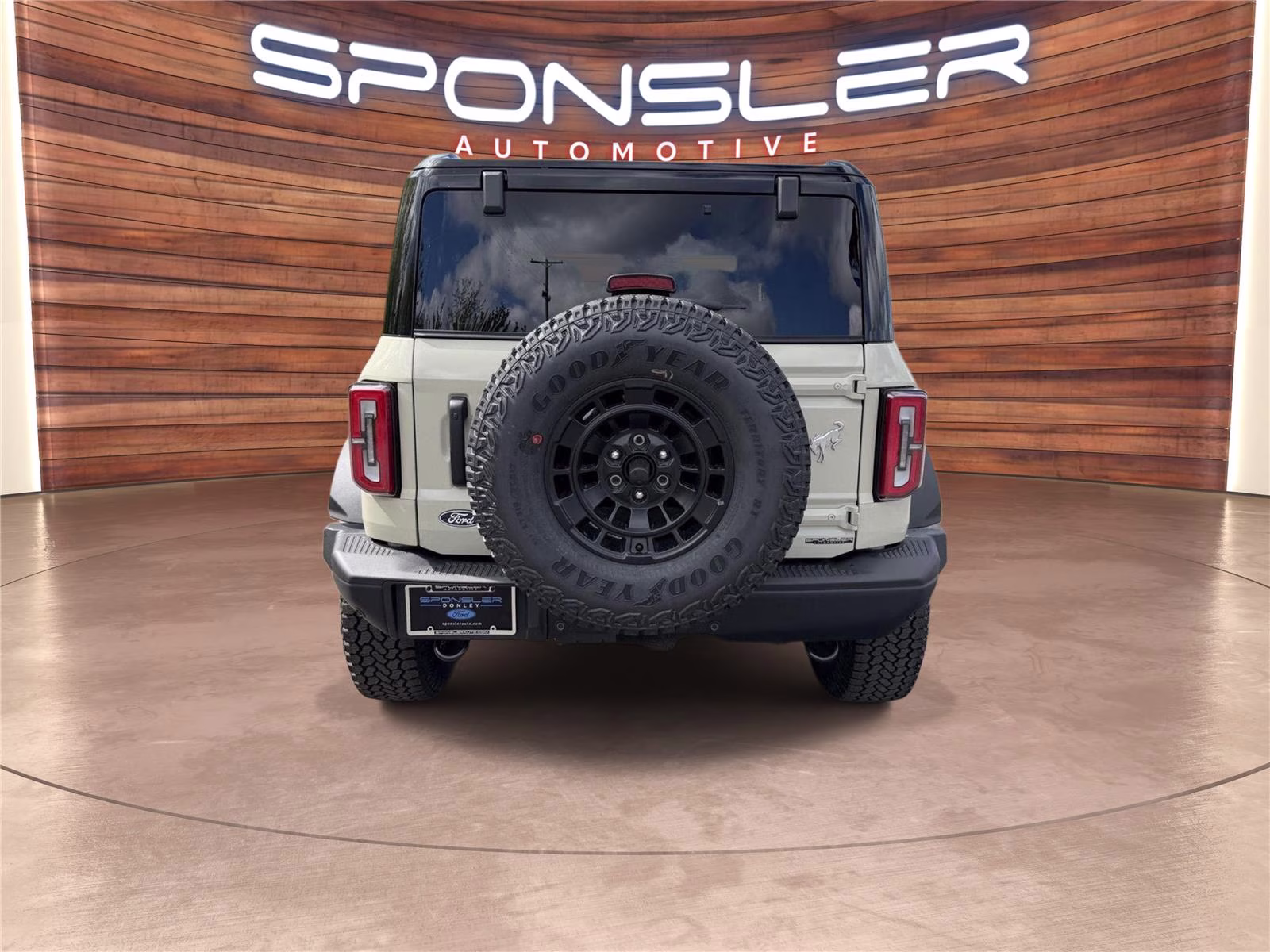 2026 Desert Sand Ford Bronco Badlands 4X4 SUV