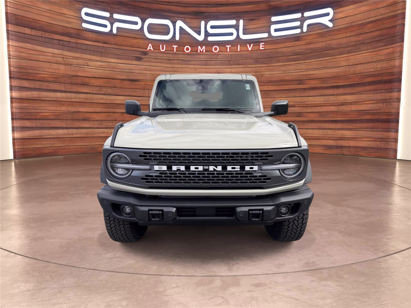 2026 Desert Sand Ford Bronco Badlands 4X4 SUV
