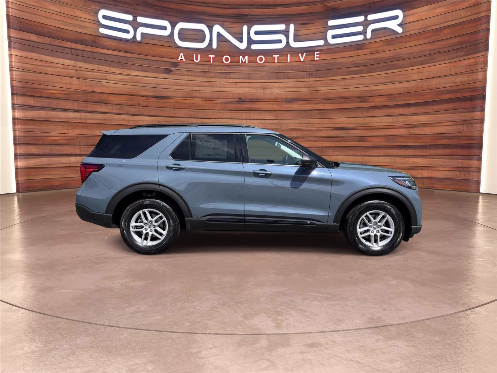 View vehicle photo 5