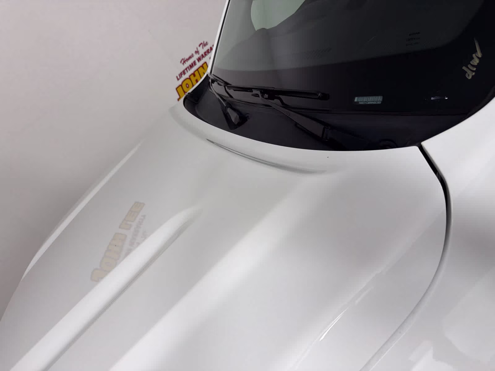2022 Glacier White Nissan Frontier SV 4X4 Truck