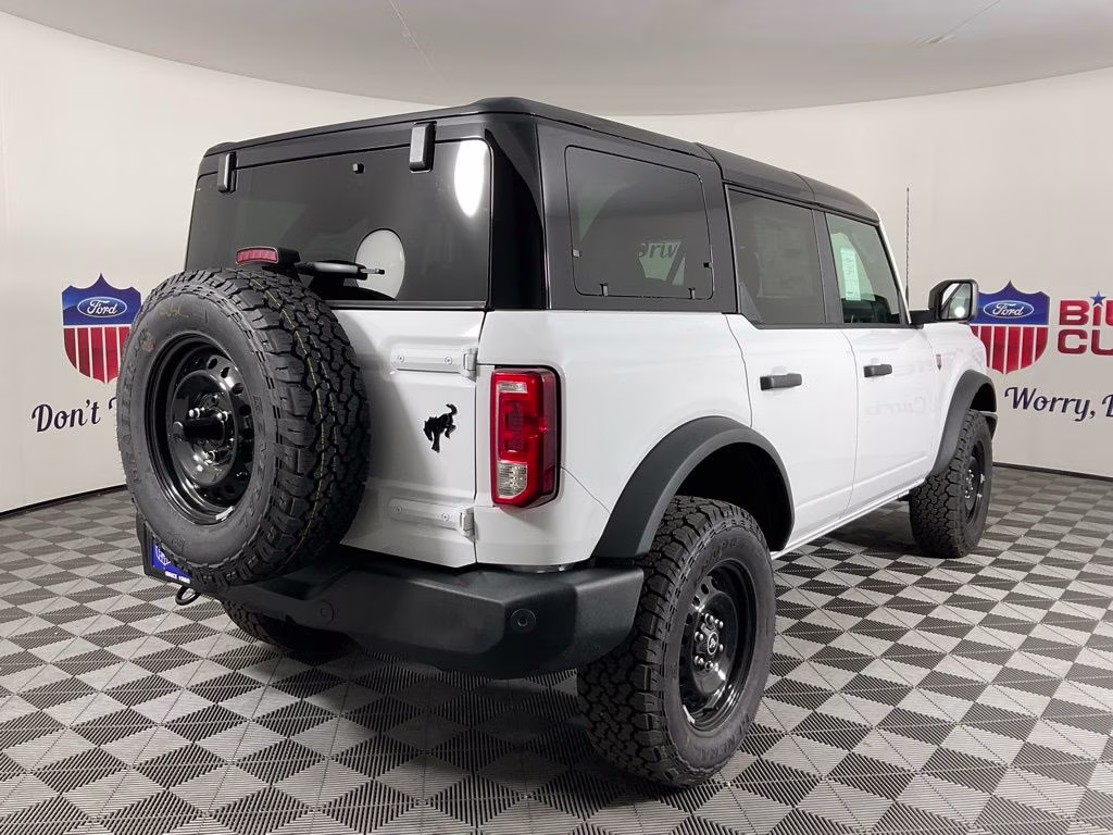 2026 Oxford White Ford Bronco Big Bend 4X4 SUV