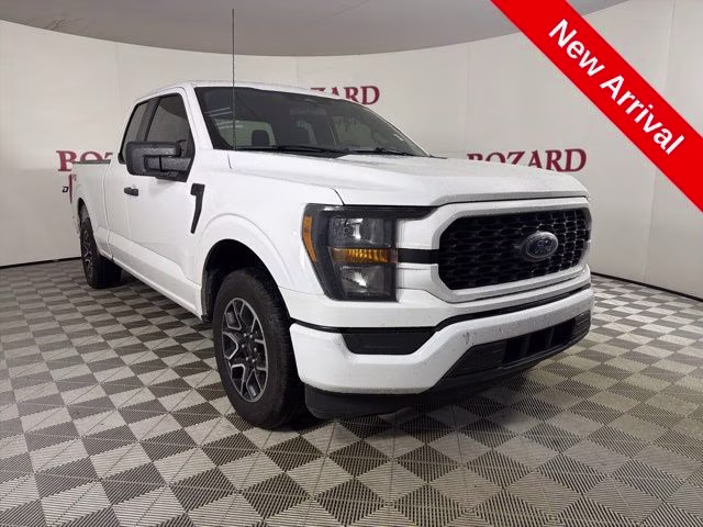 2023 Oxford White Ford F-150 XL RWD Truck