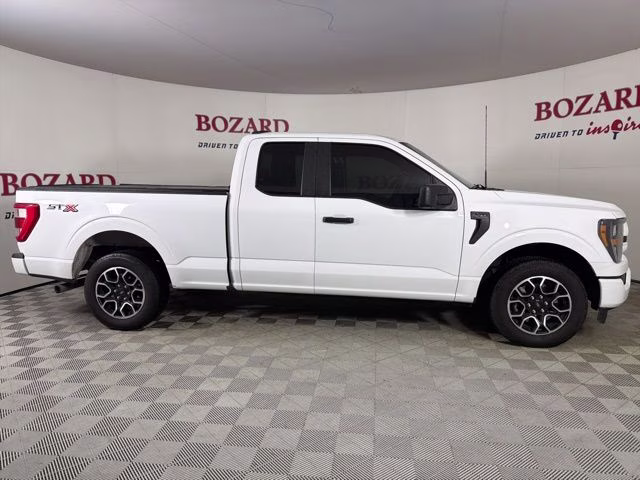 2023 Oxford White Ford F-150 XL RWD Truck