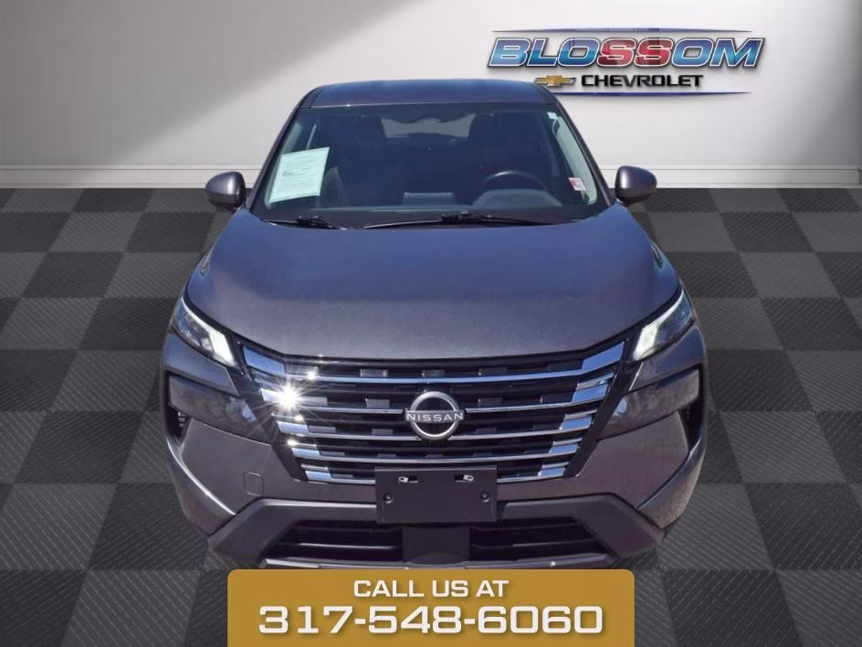 2025 Gun Metallic Nissan Rogue SV FWD SUV