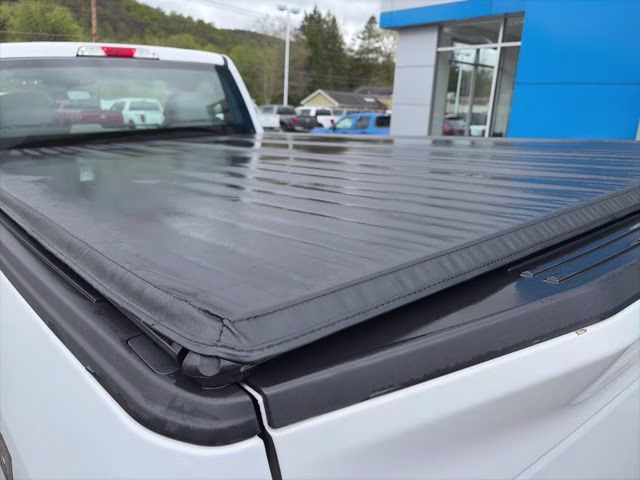 2019 Oxford White Ford F-150 XL 4X4 Truck