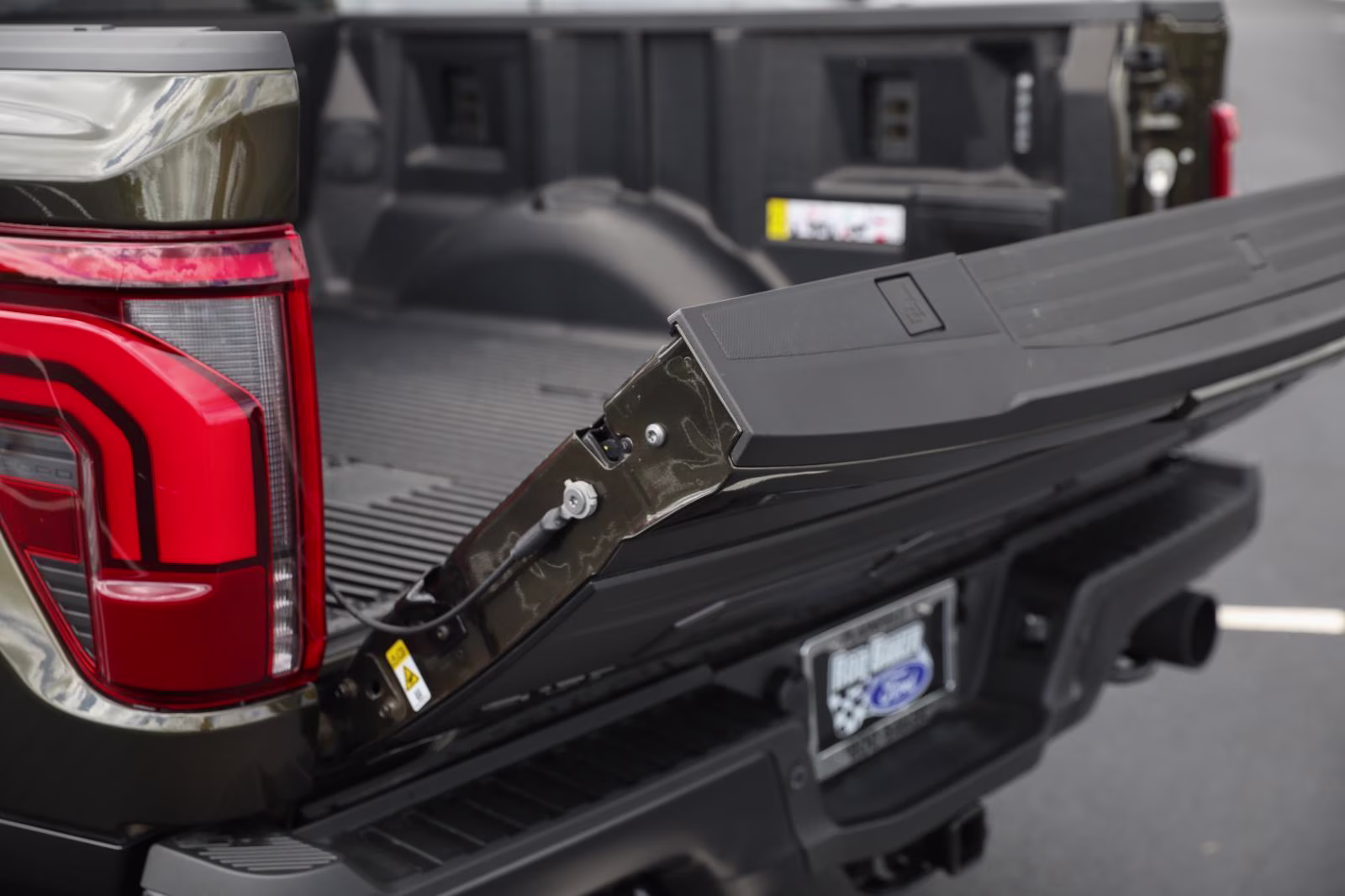 2026 Shelter Green Ford F-150 Raptor 4X4 Truck