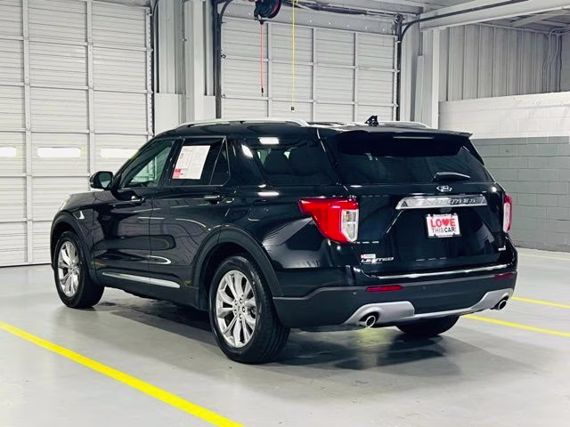 2020 Black Metallic Ford Explorer Limited RWD SUV