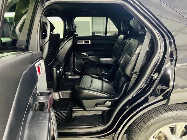 2020 Black Metallic Ford Explorer Limited RWD SUV