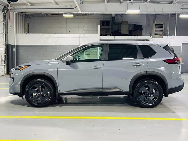 2026 Boulder Gray Pearl Nissan Rogue SV FWD SUV