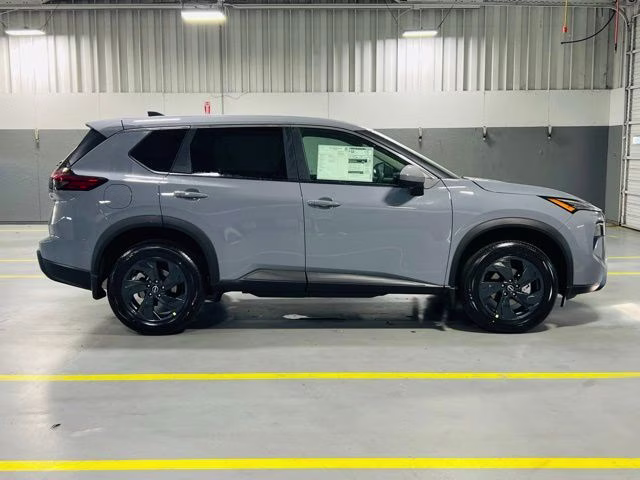 2026 Boulder Gray Pearl Nissan Rogue SV FWD SUV