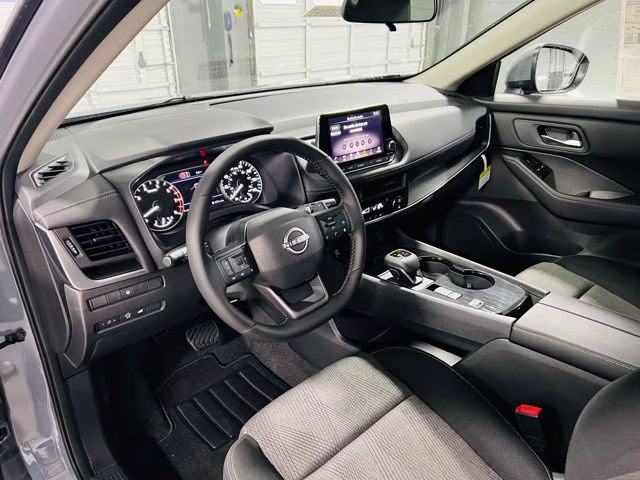 2026 Boulder Gray Pearl Nissan Rogue SV FWD SUV