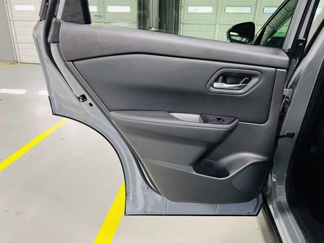 2026 Boulder Gray Pearl Nissan Rogue SV FWD SUV