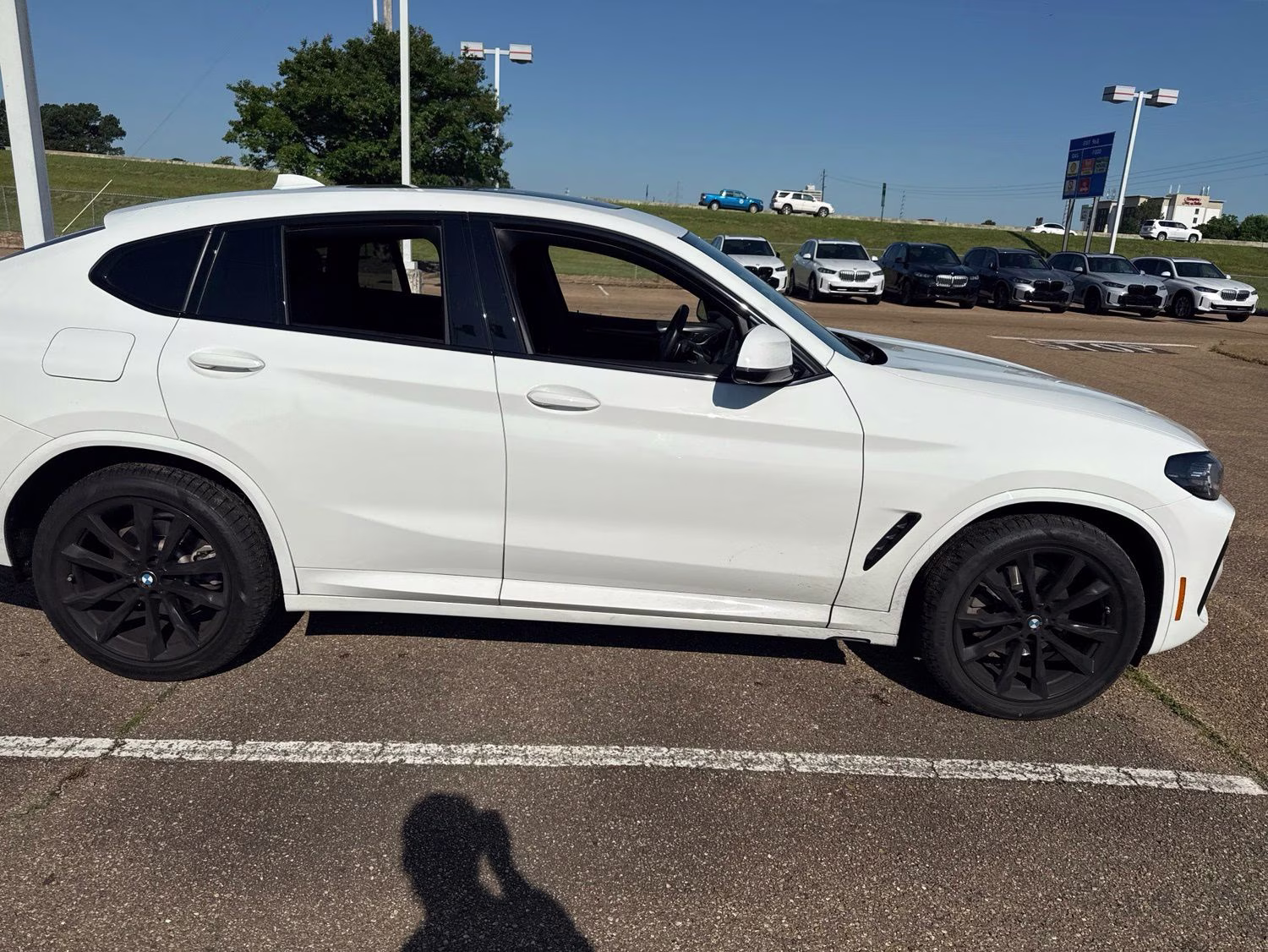 2023 Alpine White BMW X4 xDrive30i AWD SUV