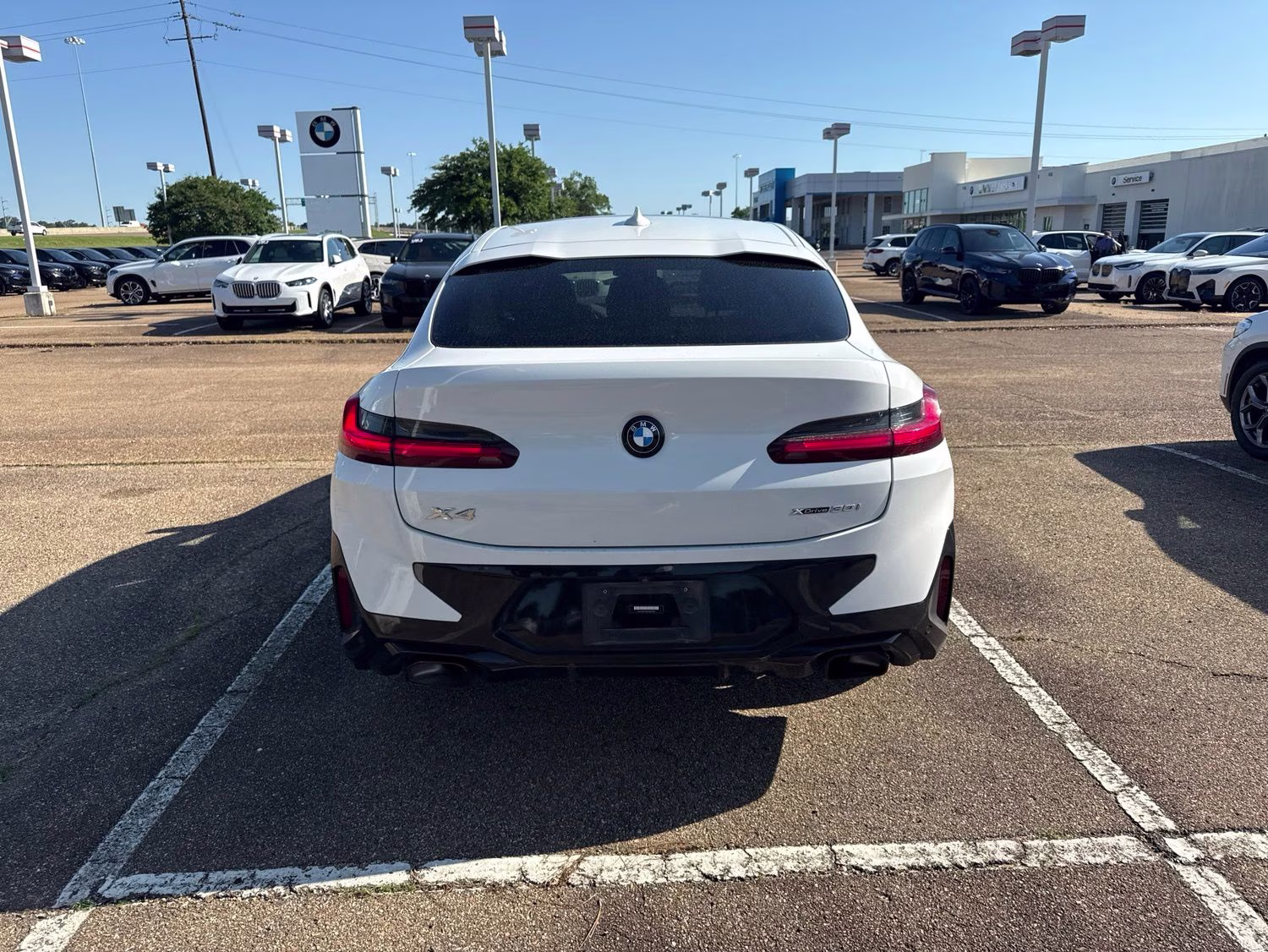 2023 Alpine White BMW X4 xDrive30i AWD SUV