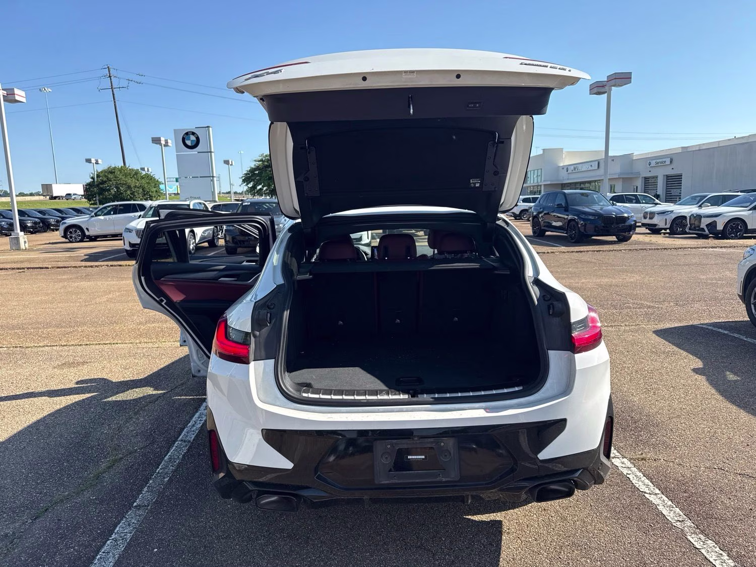 2023 Alpine White BMW X4 xDrive30i AWD SUV
