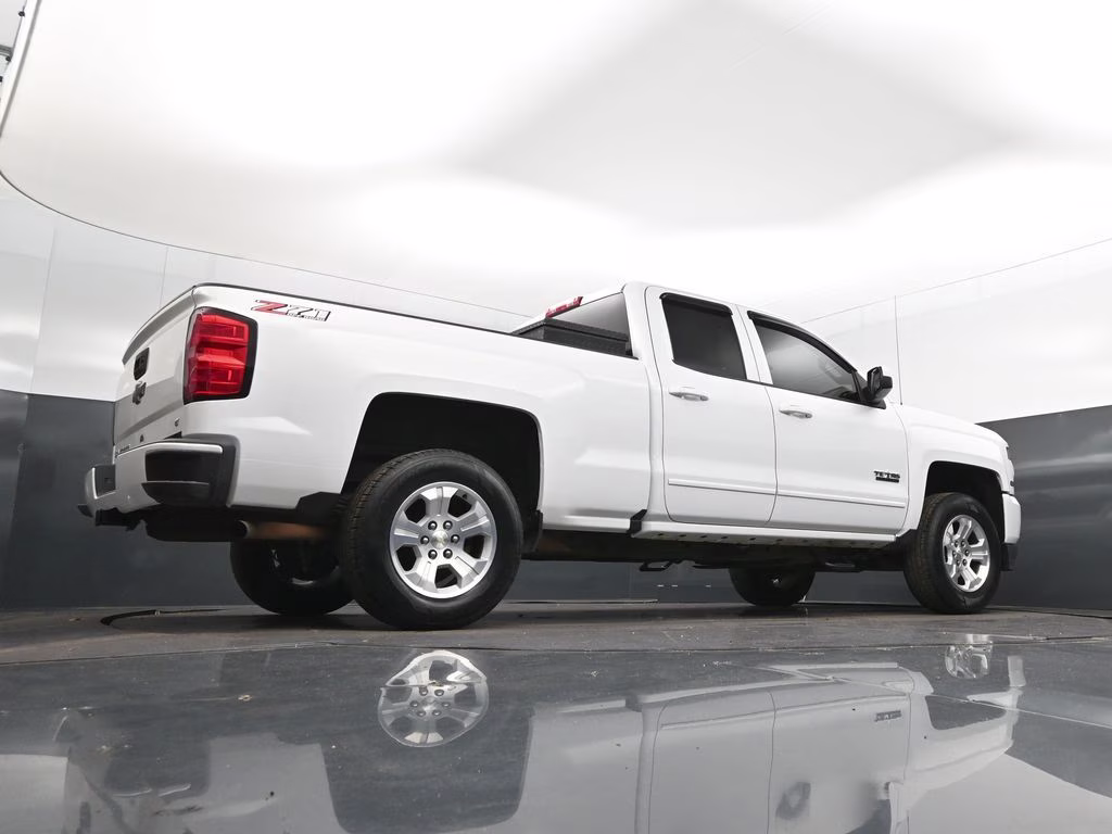 2018 Summit White Chevrolet Silverado 1500 LT 4X4 Truck