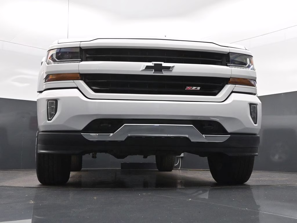 2018 Summit White Chevrolet Silverado 1500 LT 4X4 Truck