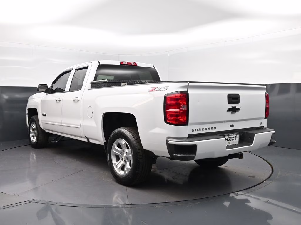 2018 Summit White Chevrolet Silverado 1500 LT 4X4 Truck