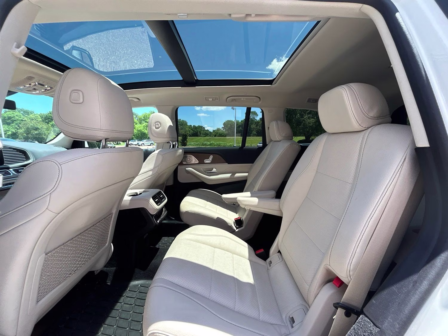 2024 White Mercedes-Benz GLS GLS 450 AWD SUV