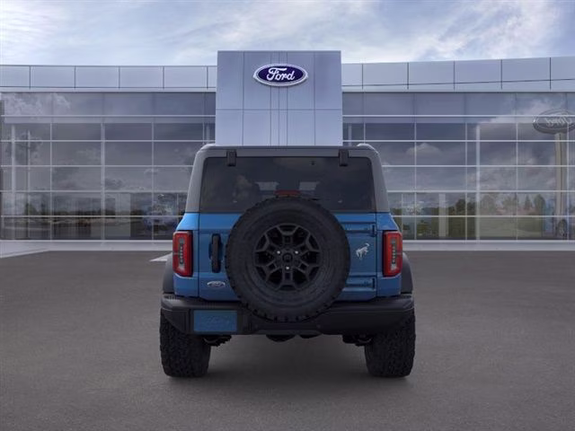 2026 Blue Metallic Ford Bronco Badlands 4X4 SUV
