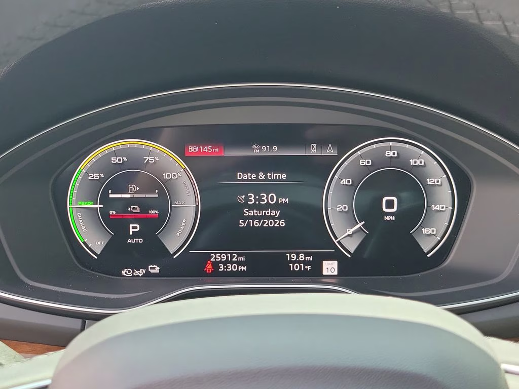 2024 Glacier White Metallic Audi Q5 e S line Premium Plus AWD SUV