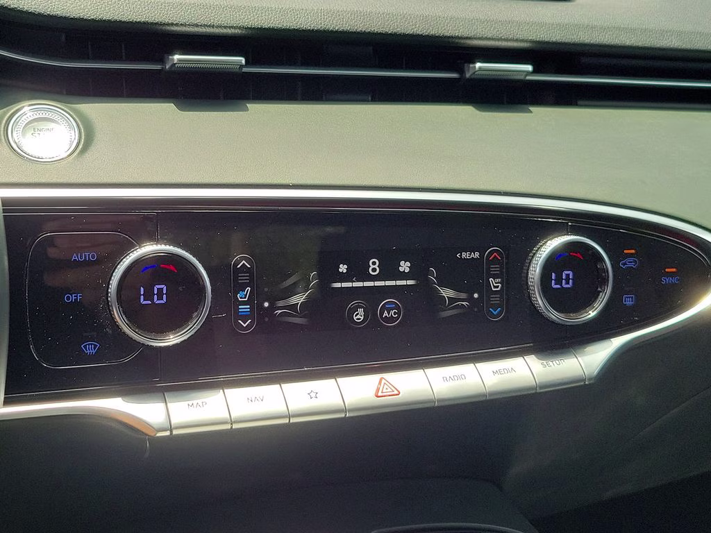 2023 Uyuni White Genesis GV70 2.5T Advanced AWD SUV