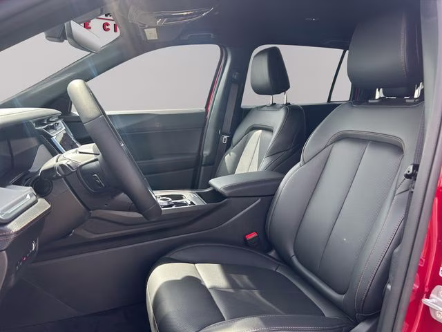 2026 Red Hot Pearlcoat Jeep Cherokee Limited 4X4 SUV