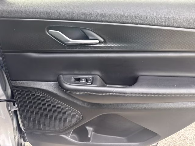 2023 Silver Zynith Jeep Grand Cherokee L Laredo RWD SUV