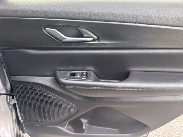 2023 Silver Zynith Jeep Grand Cherokee L Laredo RWD SUV