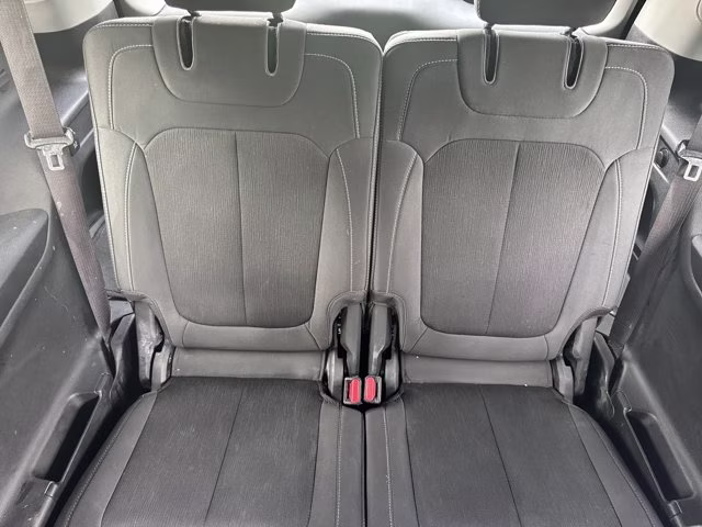 2023 Silver Zynith Jeep Grand Cherokee L Laredo RWD SUV