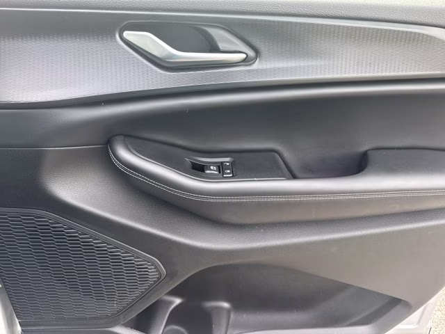 2023 Silver Zynith Jeep Grand Cherokee L Laredo RWD SUV