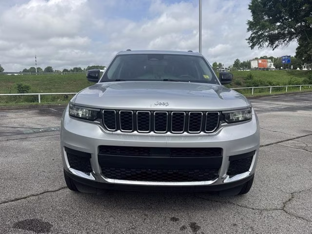 2023 Silver Zynith Jeep Grand Cherokee L Laredo RWD SUV