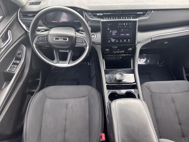 2023 Silver Zynith Jeep Grand Cherokee L Laredo RWD SUV