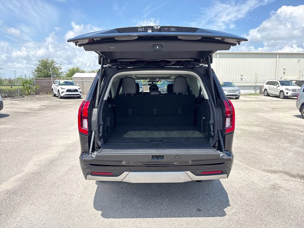 2025 Agate Black Metallic Ford Expedition Max Platinum 4X4 SUV