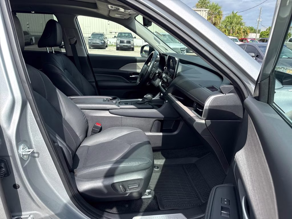 2024 Celestial Silver Metallic Toyota Grand Highlander Platinum AWD SUV
