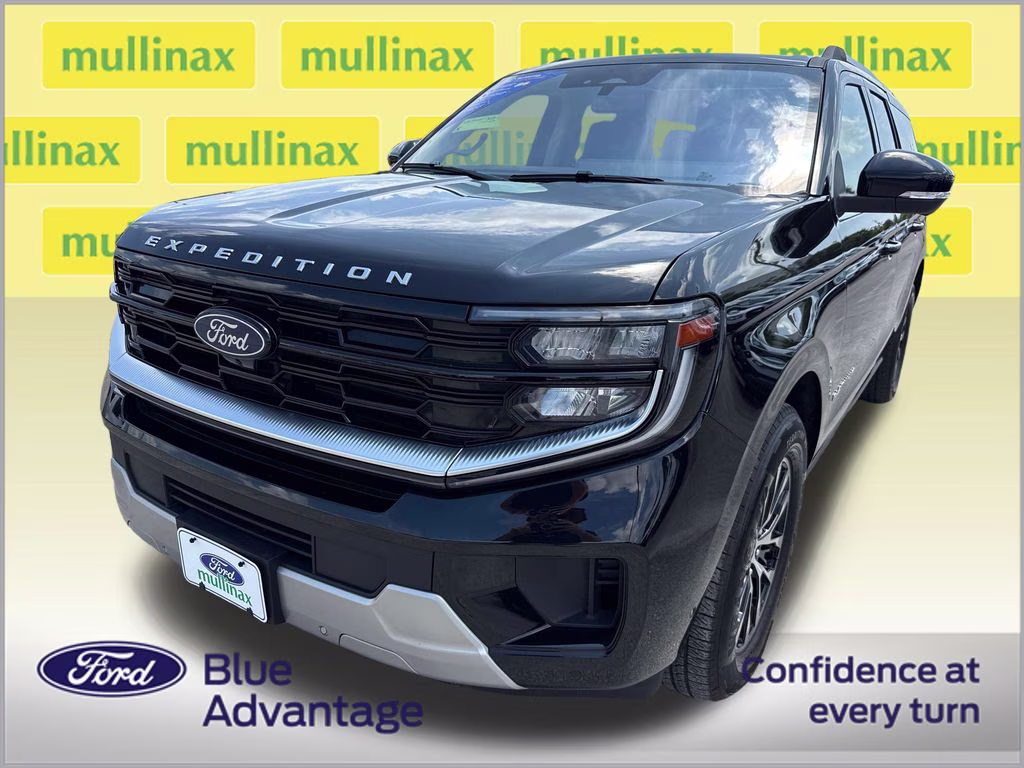 2025 Agate Black Metallic Ford Expedition Max Platinum 4X4 SUV